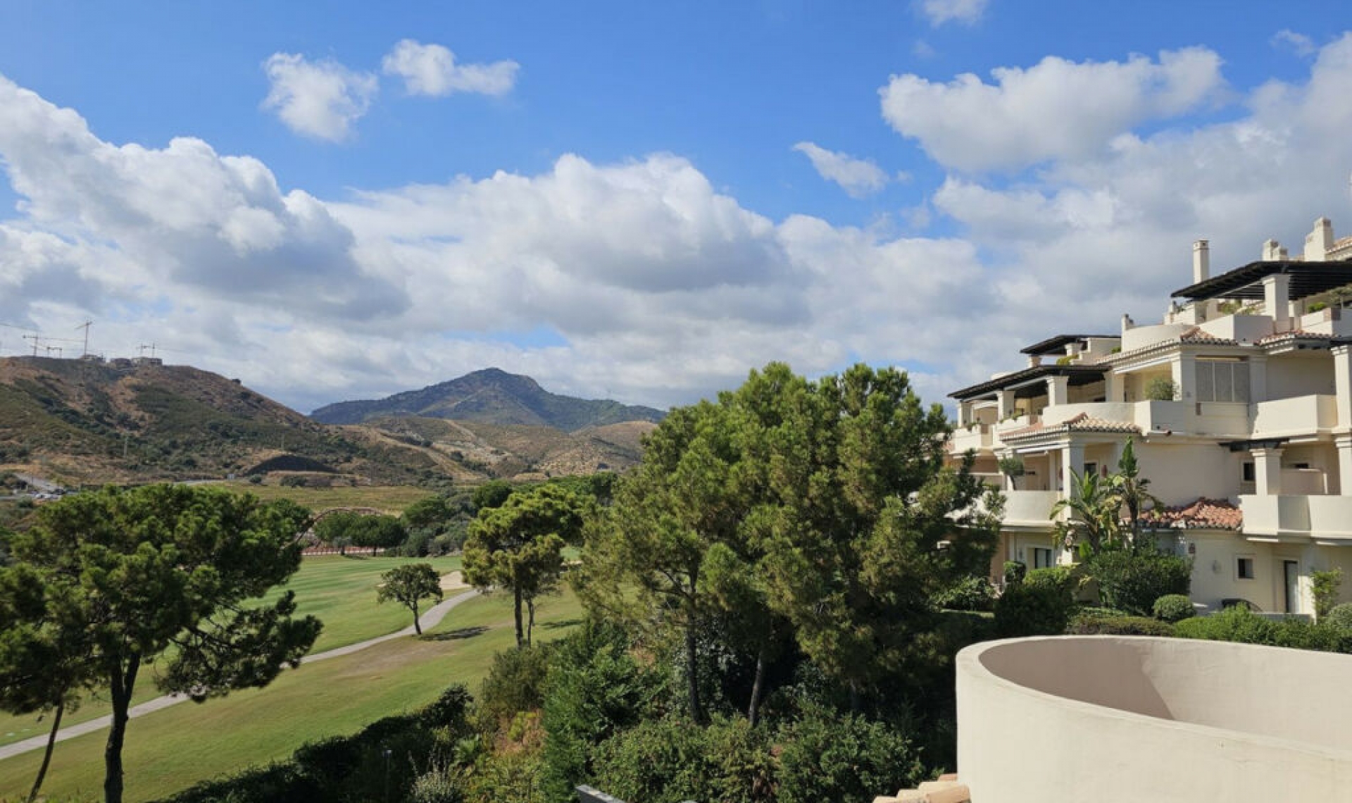 Další prodej - Apartment -
Benahavís