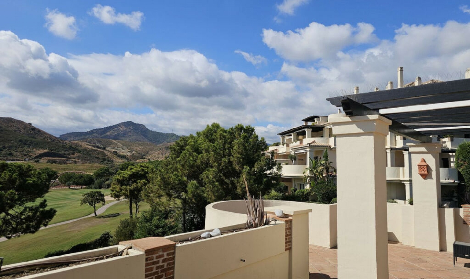 Další prodej - Apartment -
Benahavís