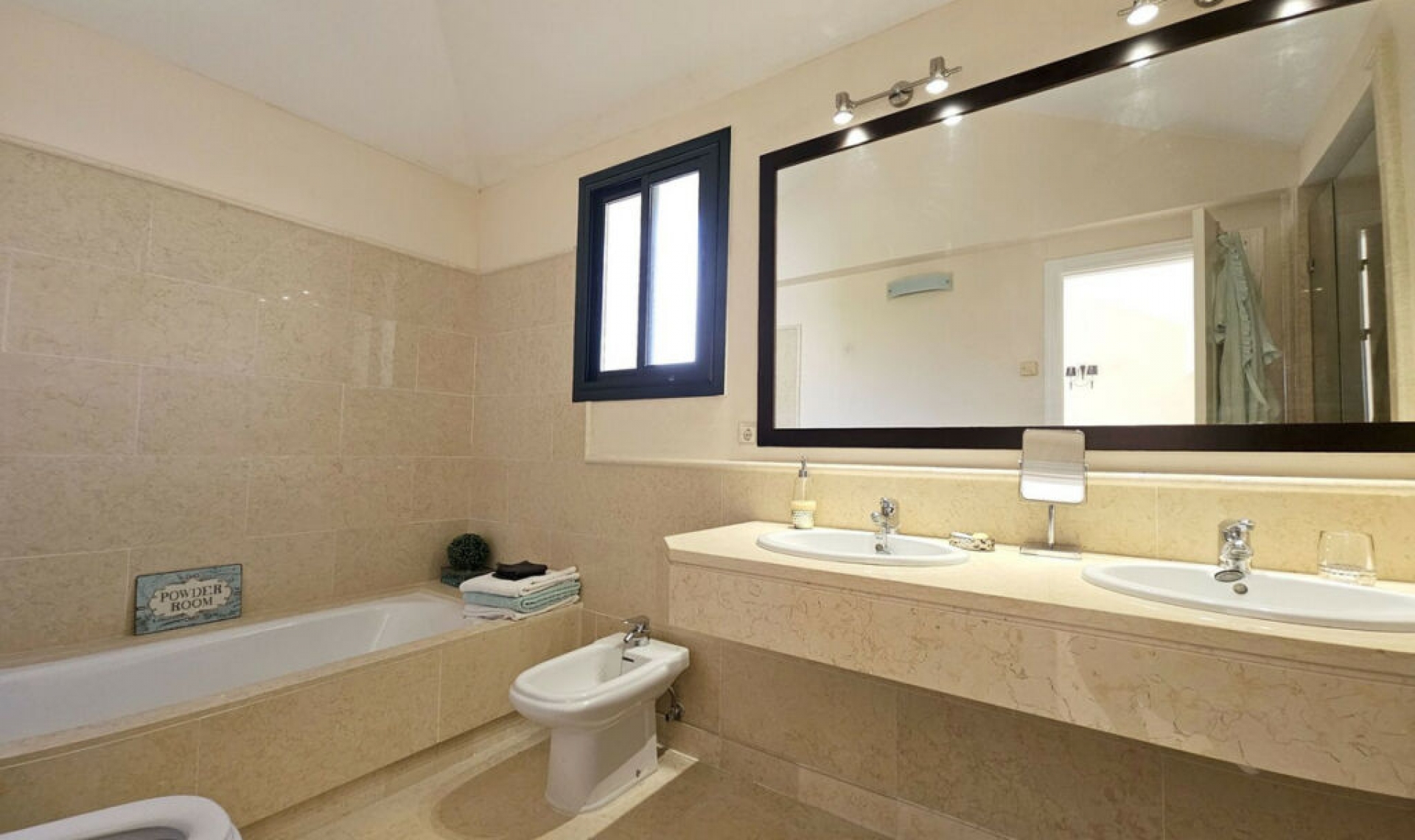 Další prodej - Apartment -
Benahavís