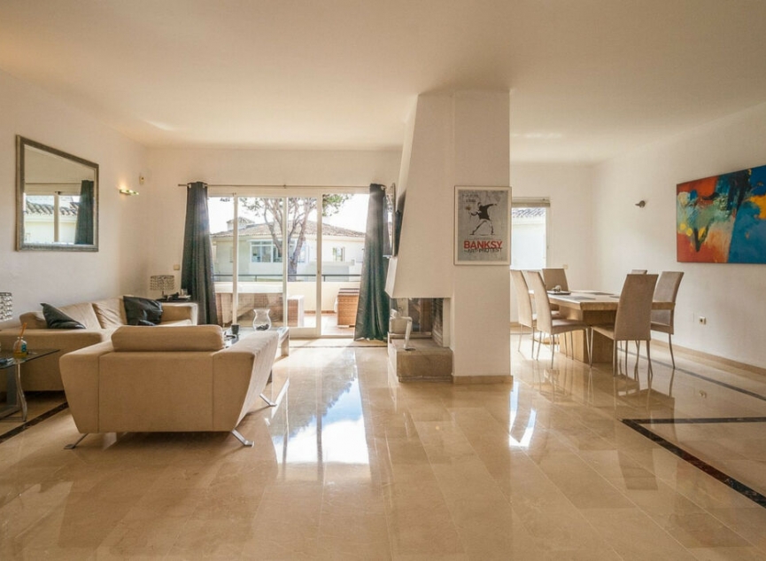 Další prodej - Apartment -
Cabopino
