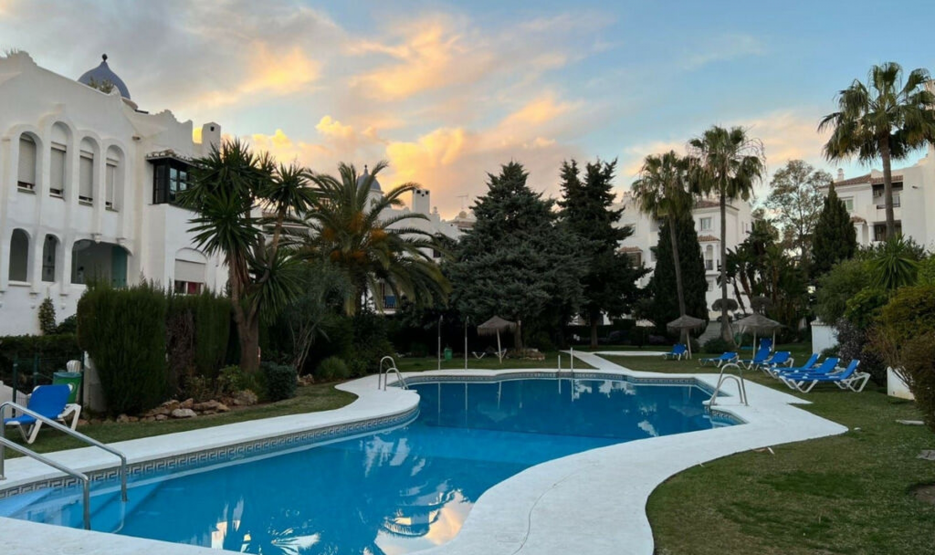Další prodej - Apartment -
Calahonda