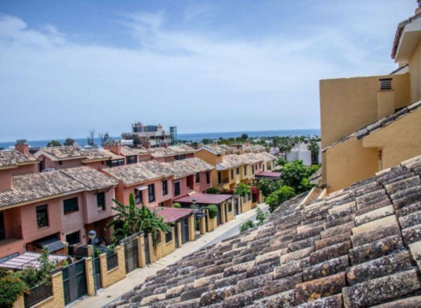 Další prodej - Apartment -
Costalita