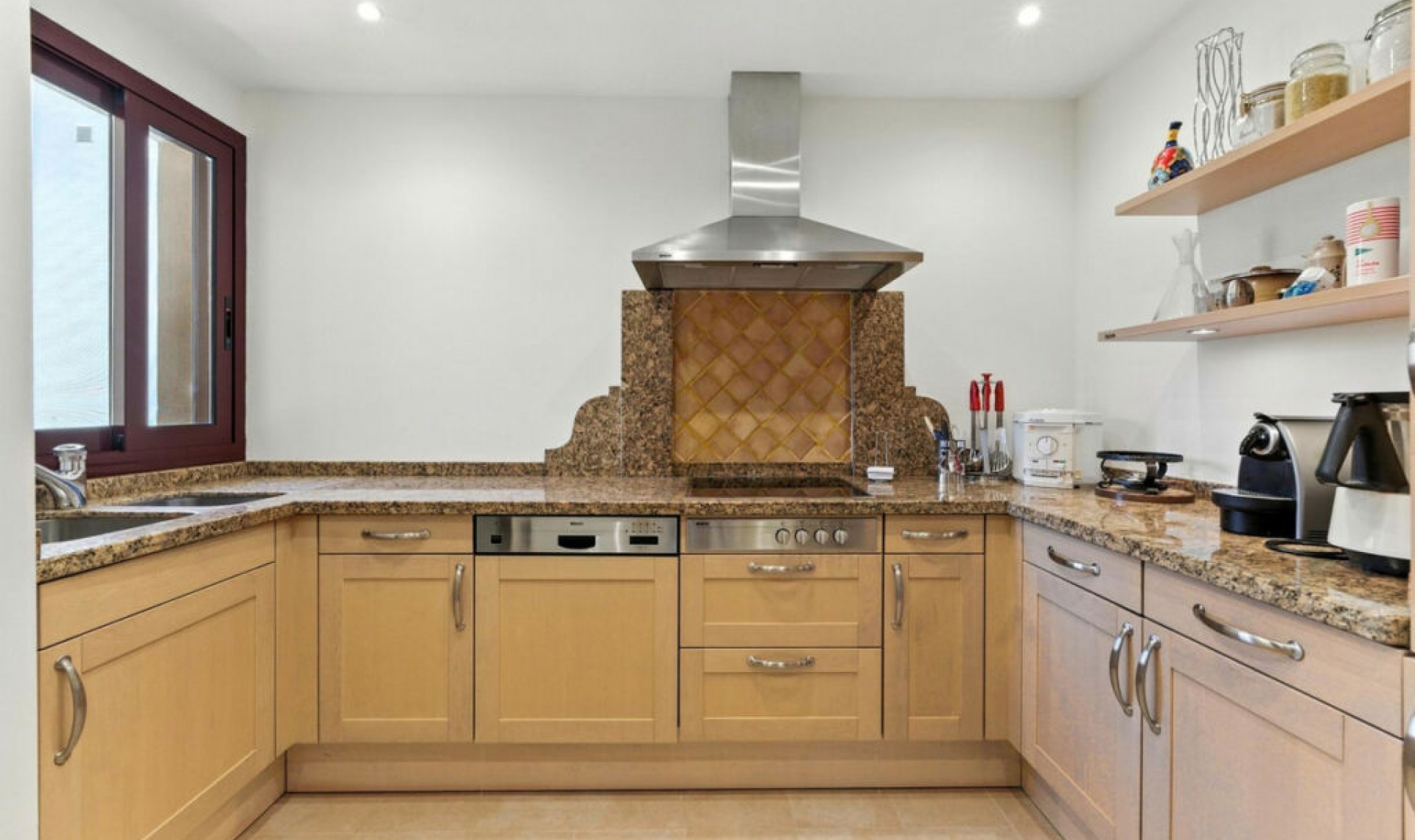Další prodej - Apartment -
Costalita