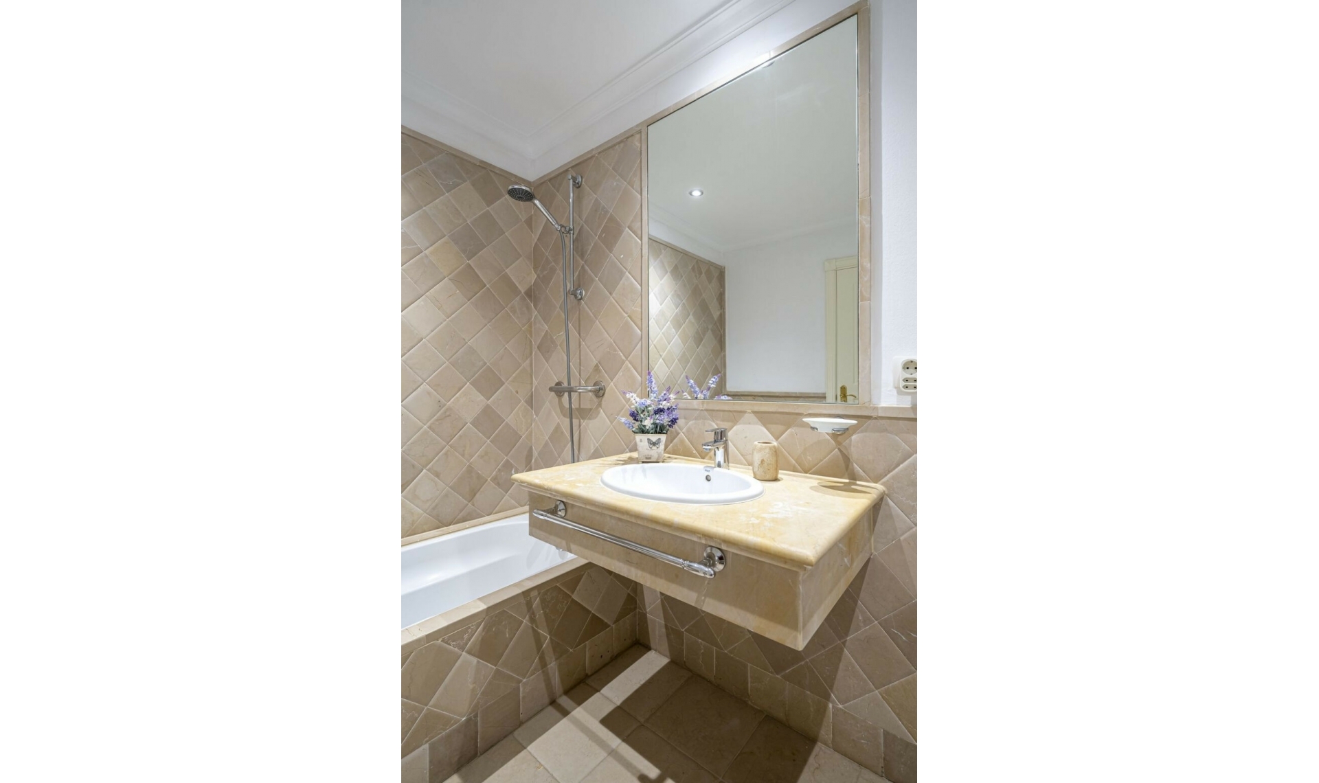 Další prodej - Apartment -
El Paraiso