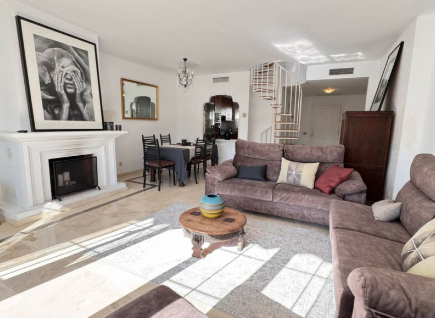 Další prodej - Apartment -
El Presidente