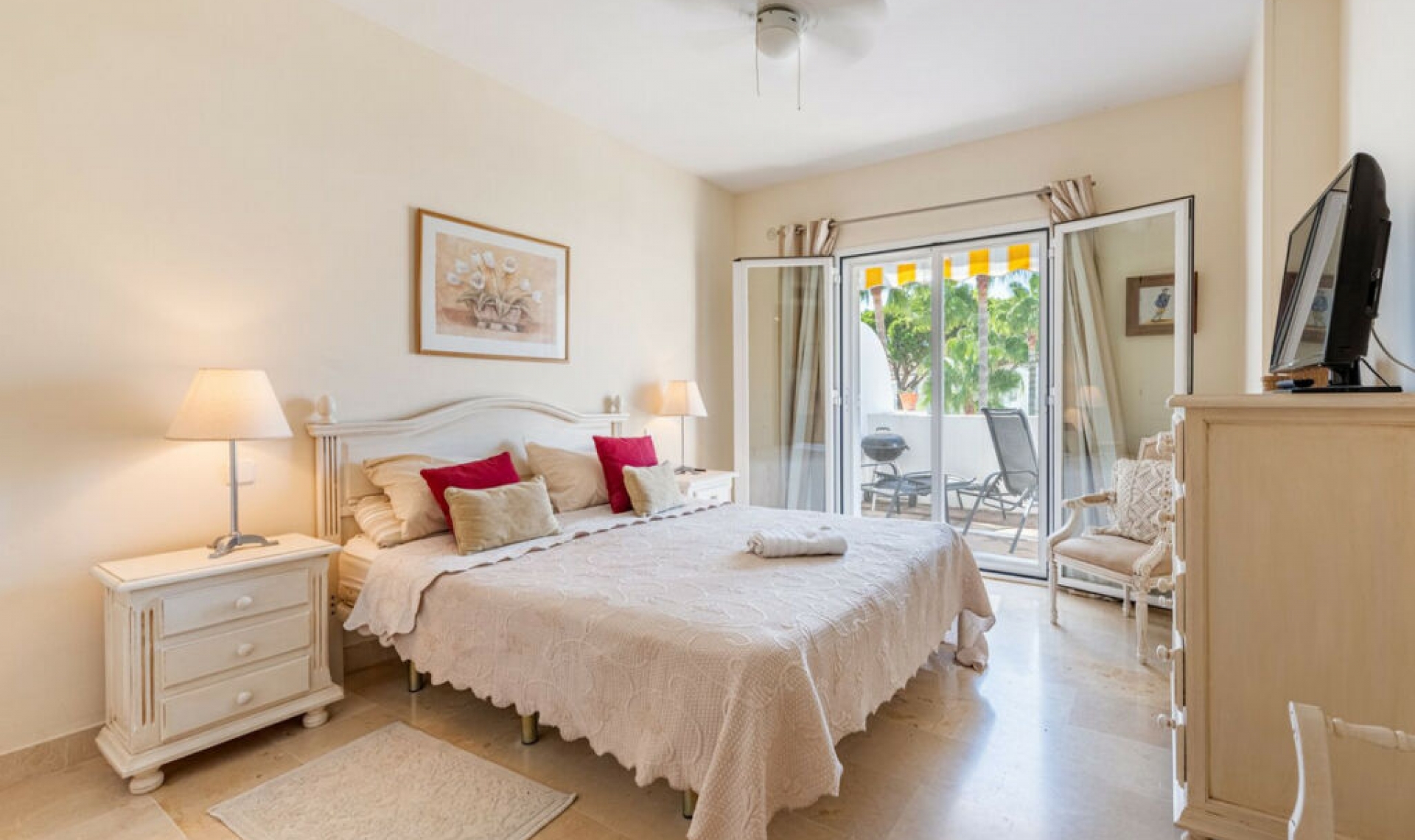 Další prodej - Apartment -
El Presidente