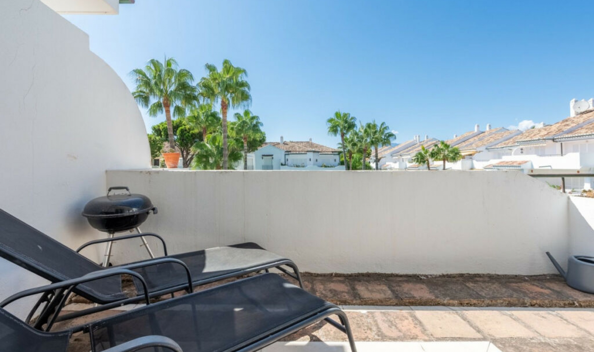 Další prodej - Apartment -
El Presidente