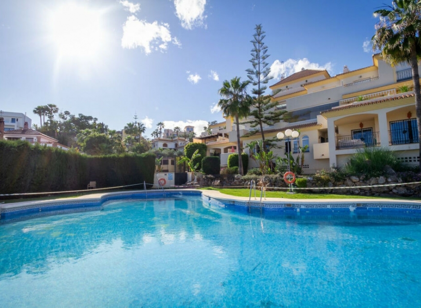 Další prodej - Apartment -
Elviria