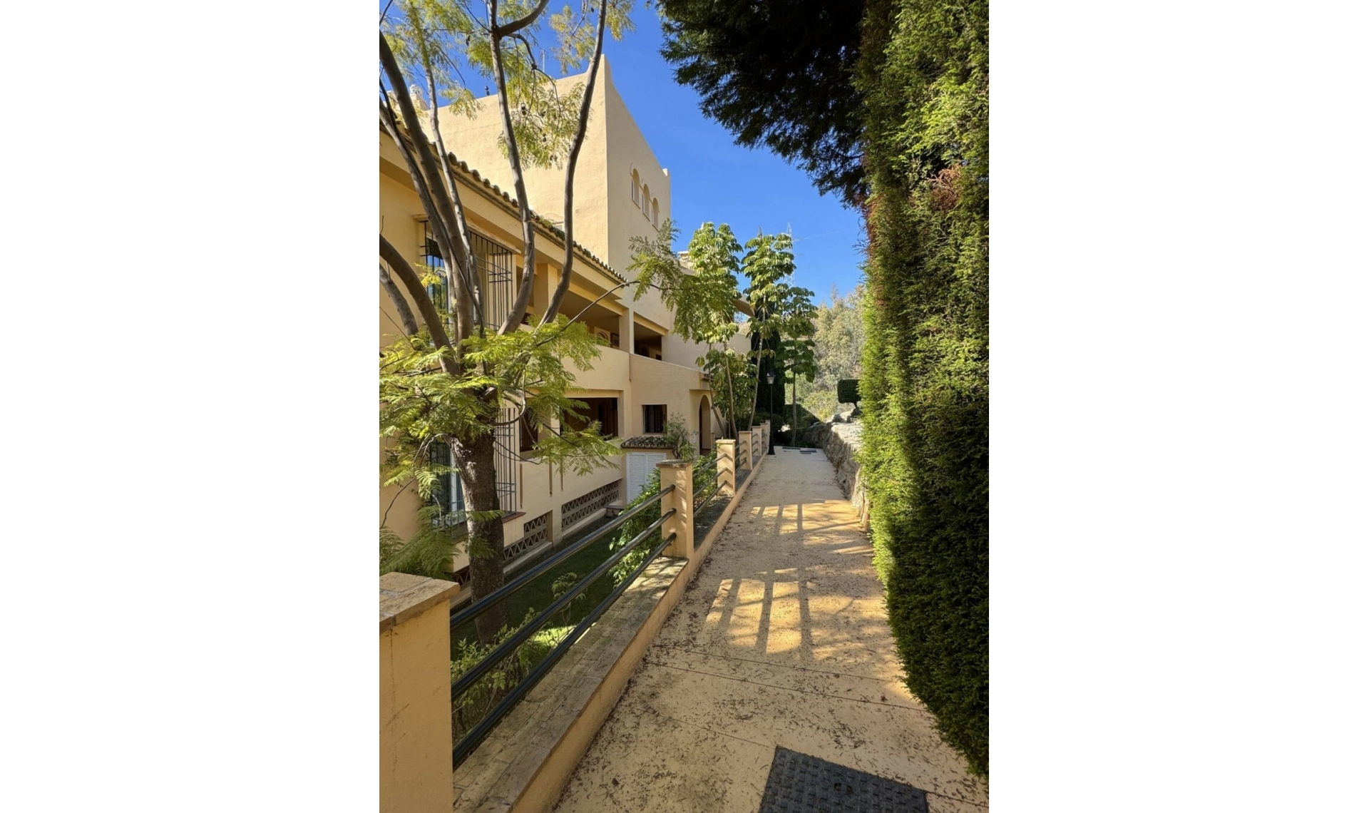 Další prodej - Apartment -
Elviria