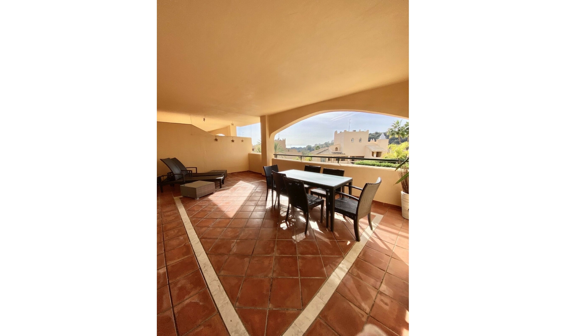 Další prodej - Apartment -
Elviria