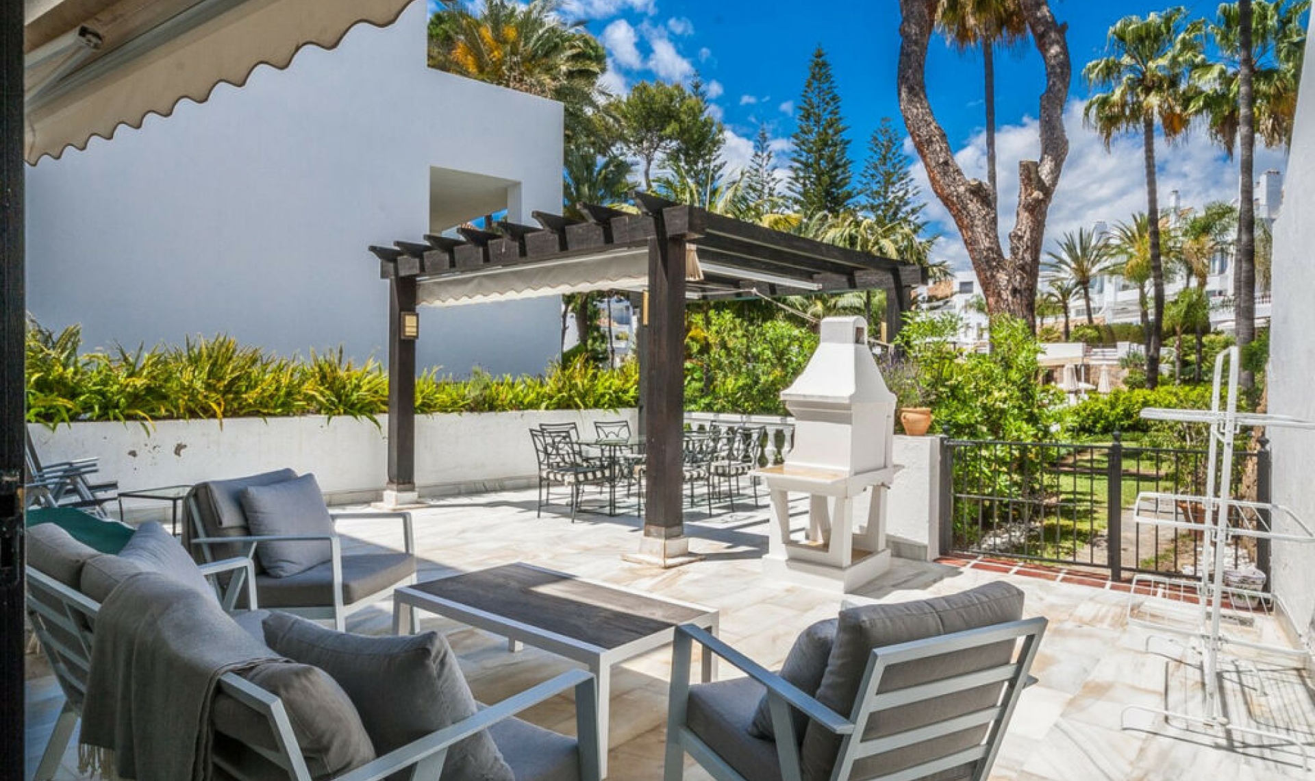 Další prodej - Apartment -
Elviria