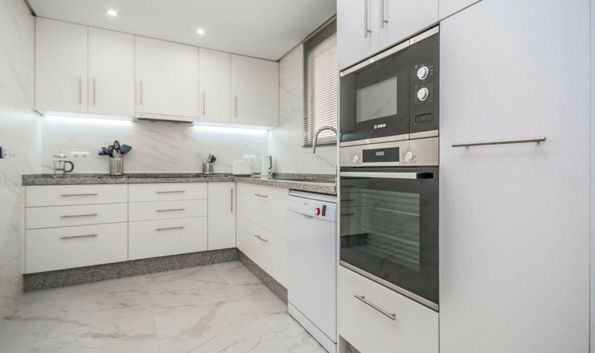 Další prodej - Apartment -
Elviria