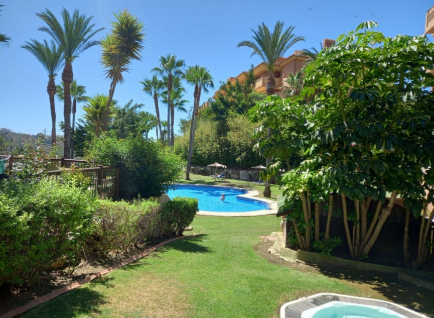 Další prodej - Apartment -
Elviria