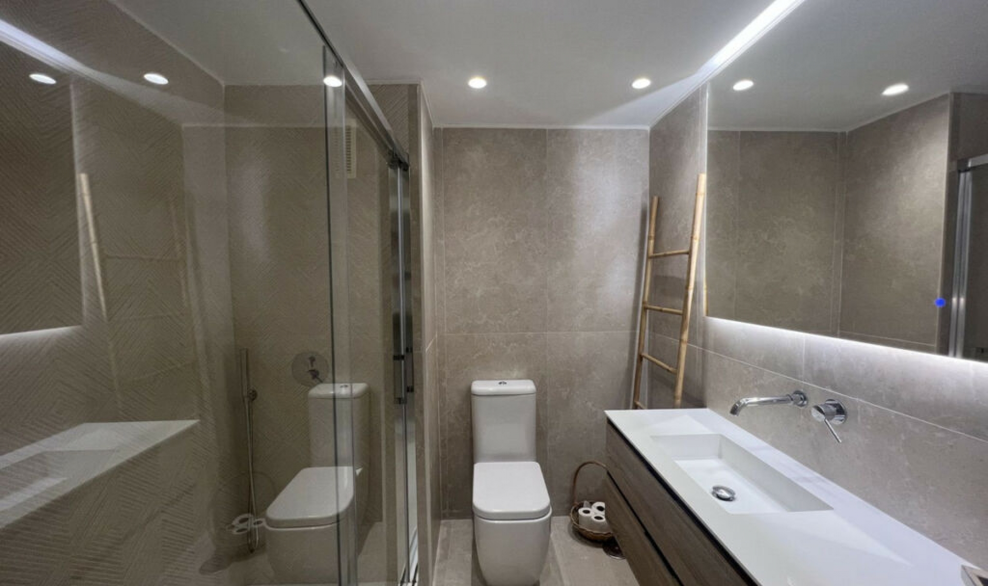 Další prodej - Apartment -
Elviria