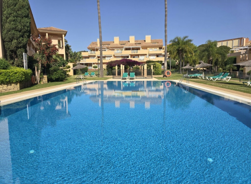 Další prodej - Apartment -
Elviria