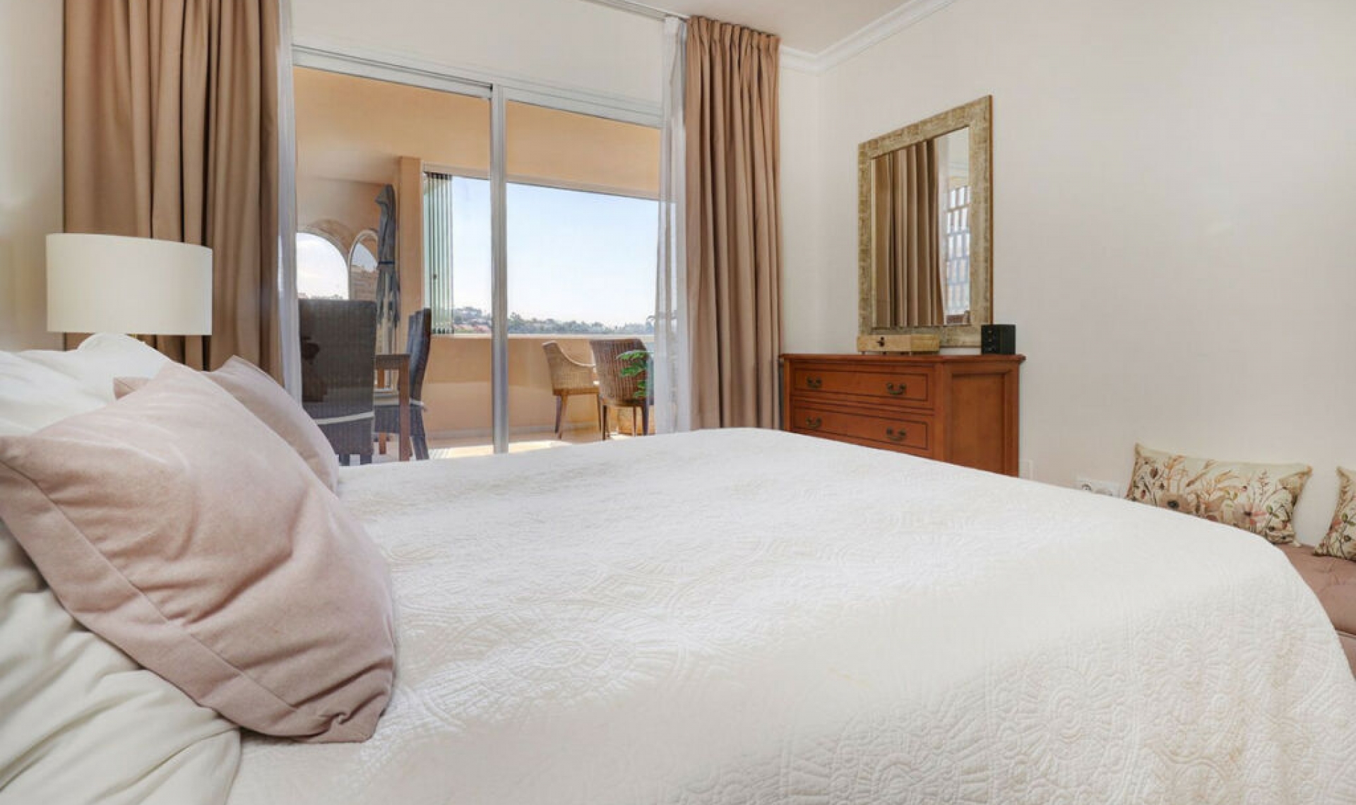 Další prodej - Apartment -
Elviria