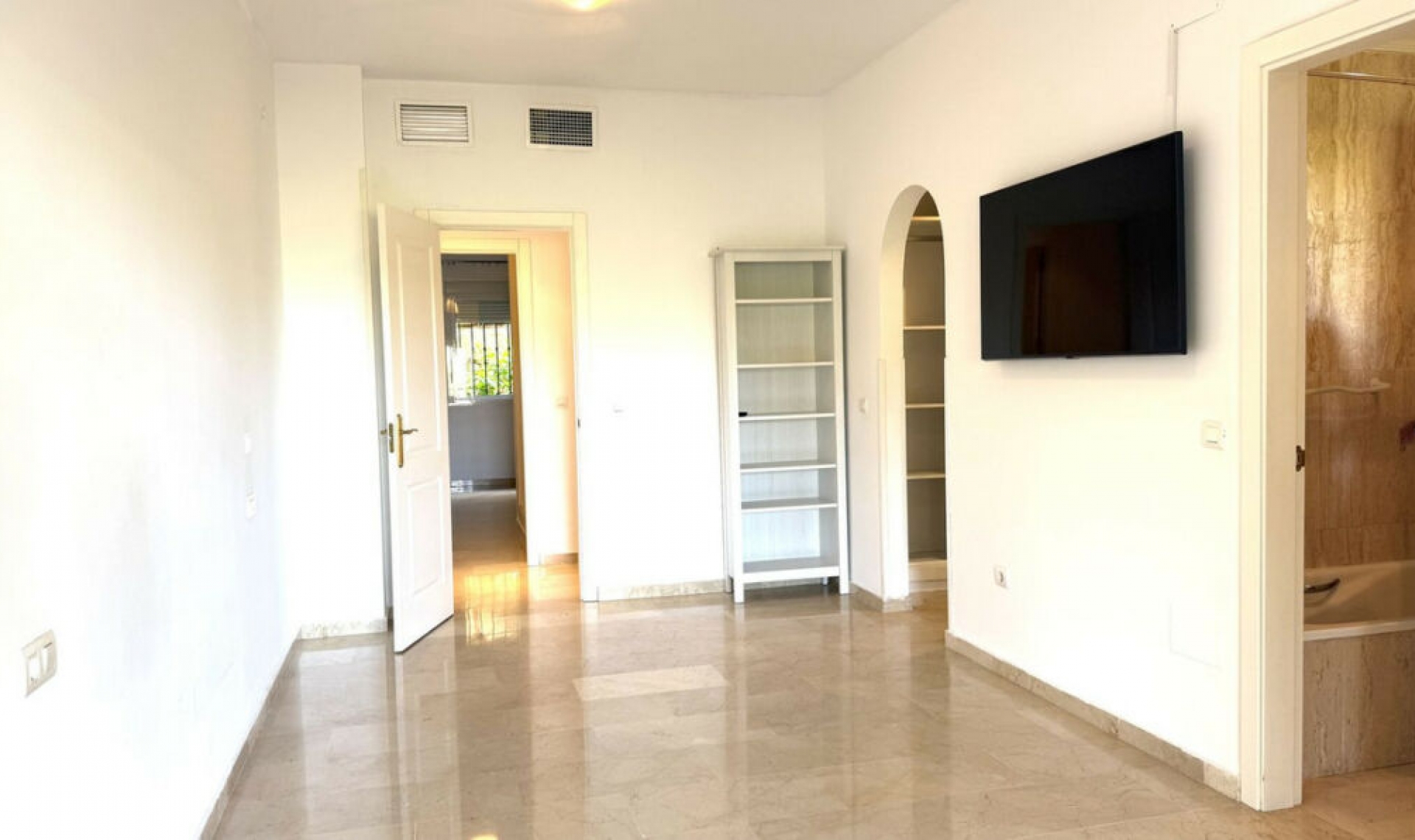 Další prodej - Apartment -
Elviria
