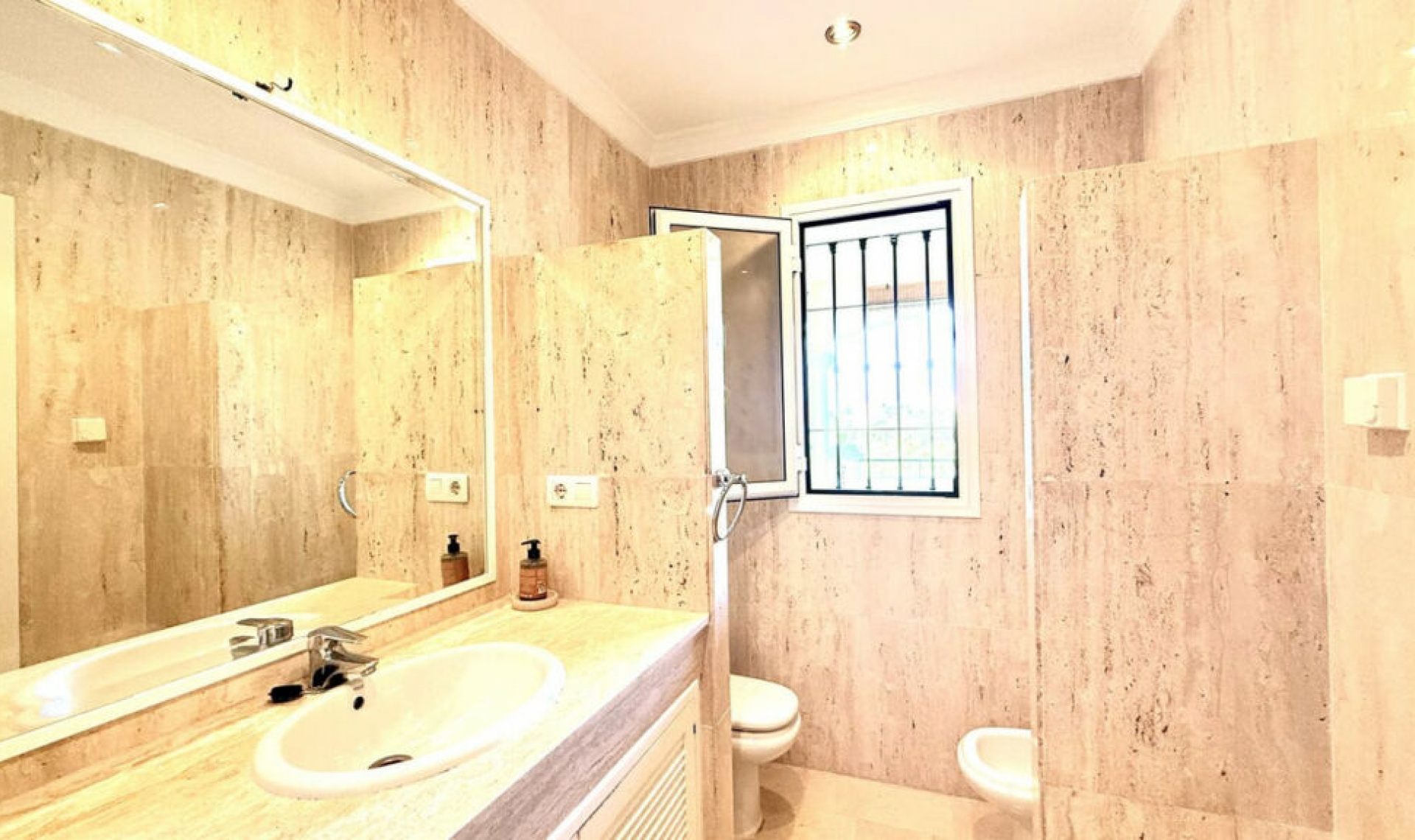 Další prodej - Apartment -
Elviria
