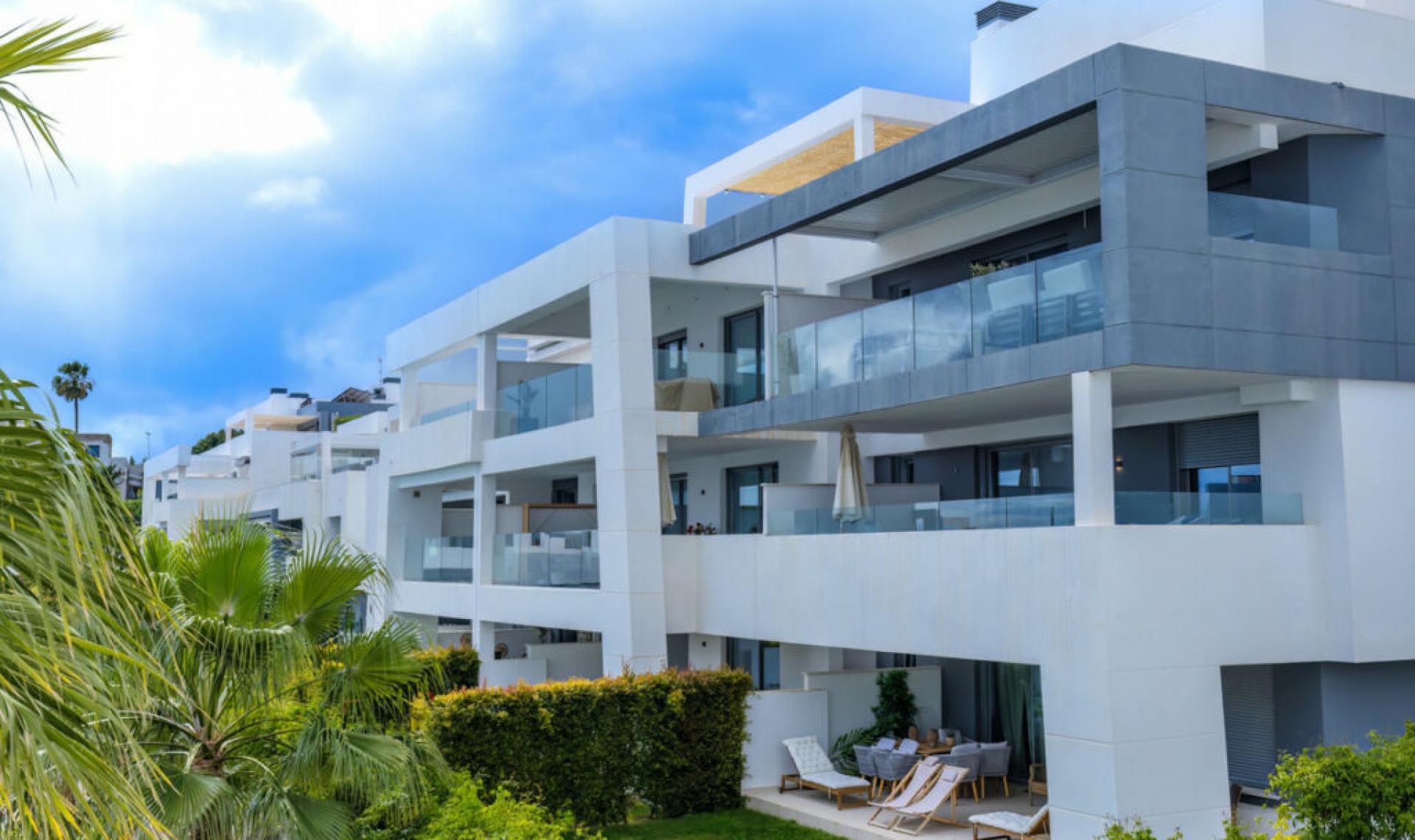 Další prodej - Apartment -
Estepona