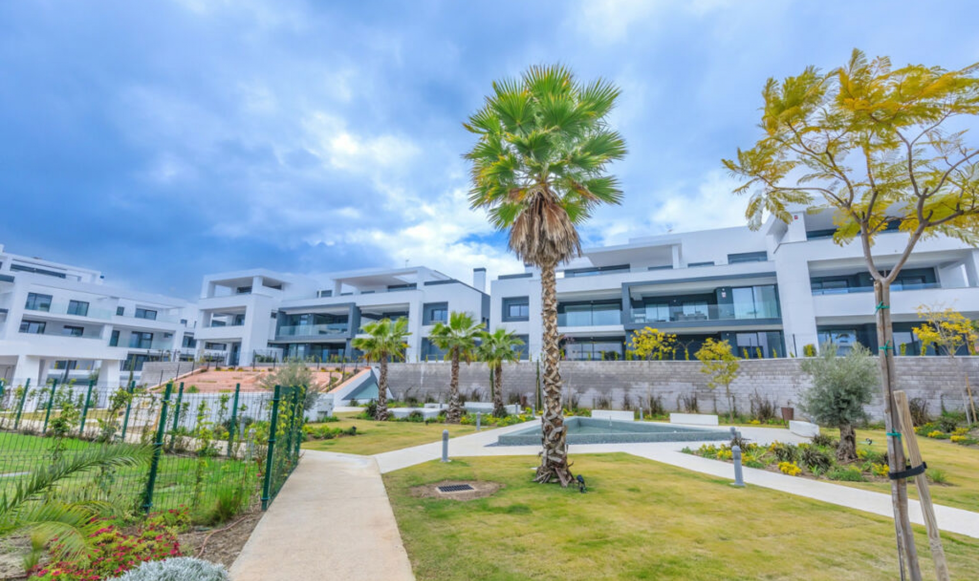 Další prodej - Apartment -
Estepona