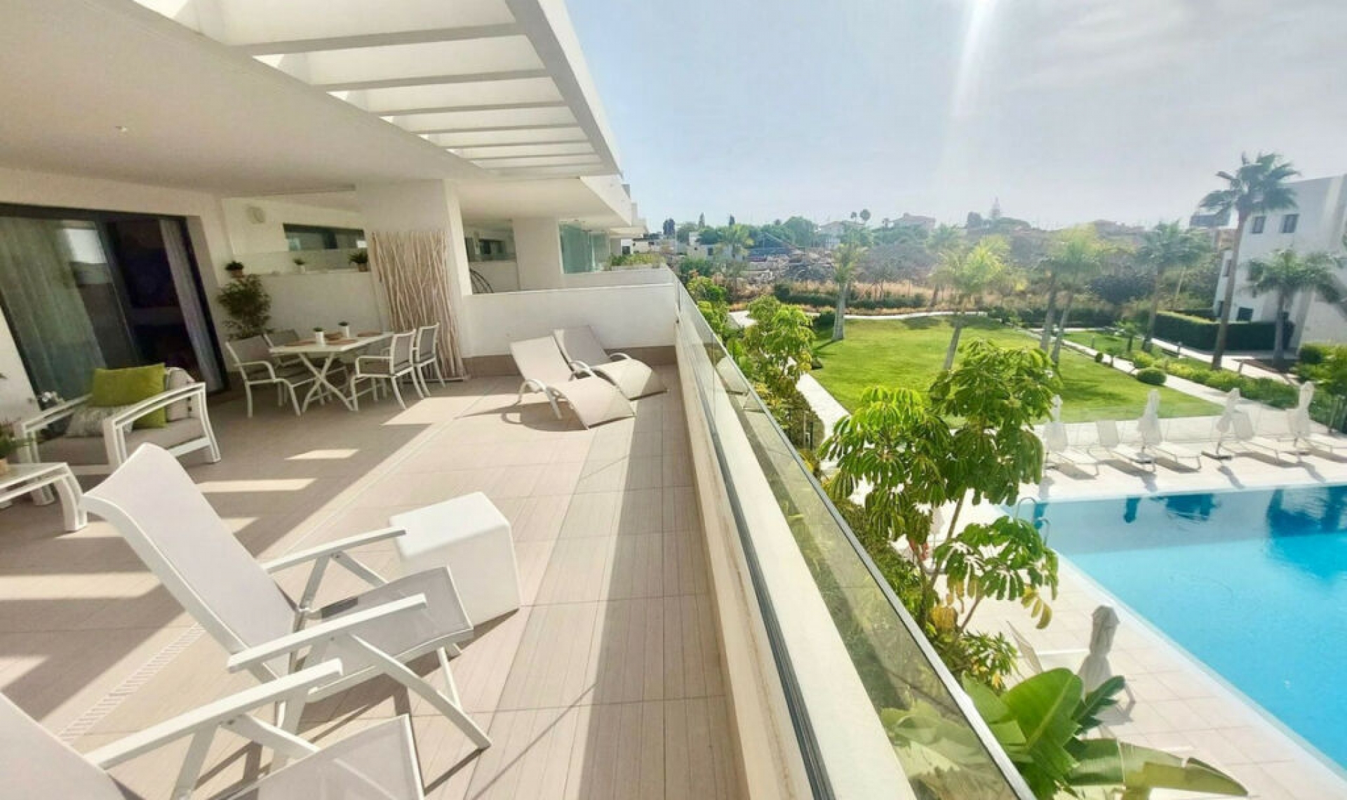 Další prodej - Apartment -
Estepona