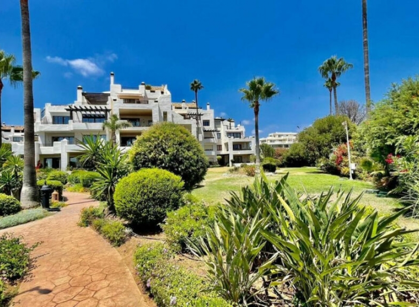 Další prodej - Apartment -
Estepona