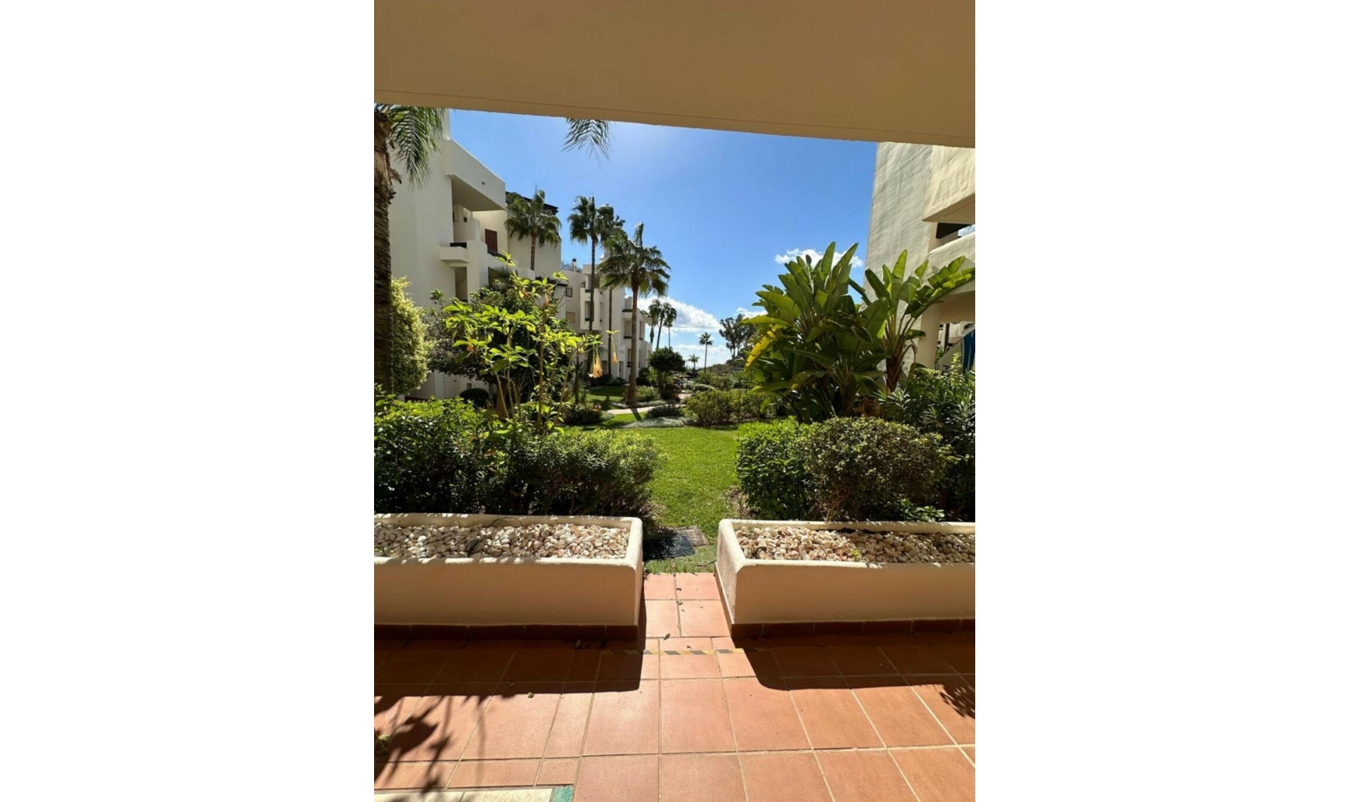 Další prodej - Apartment -
Estepona