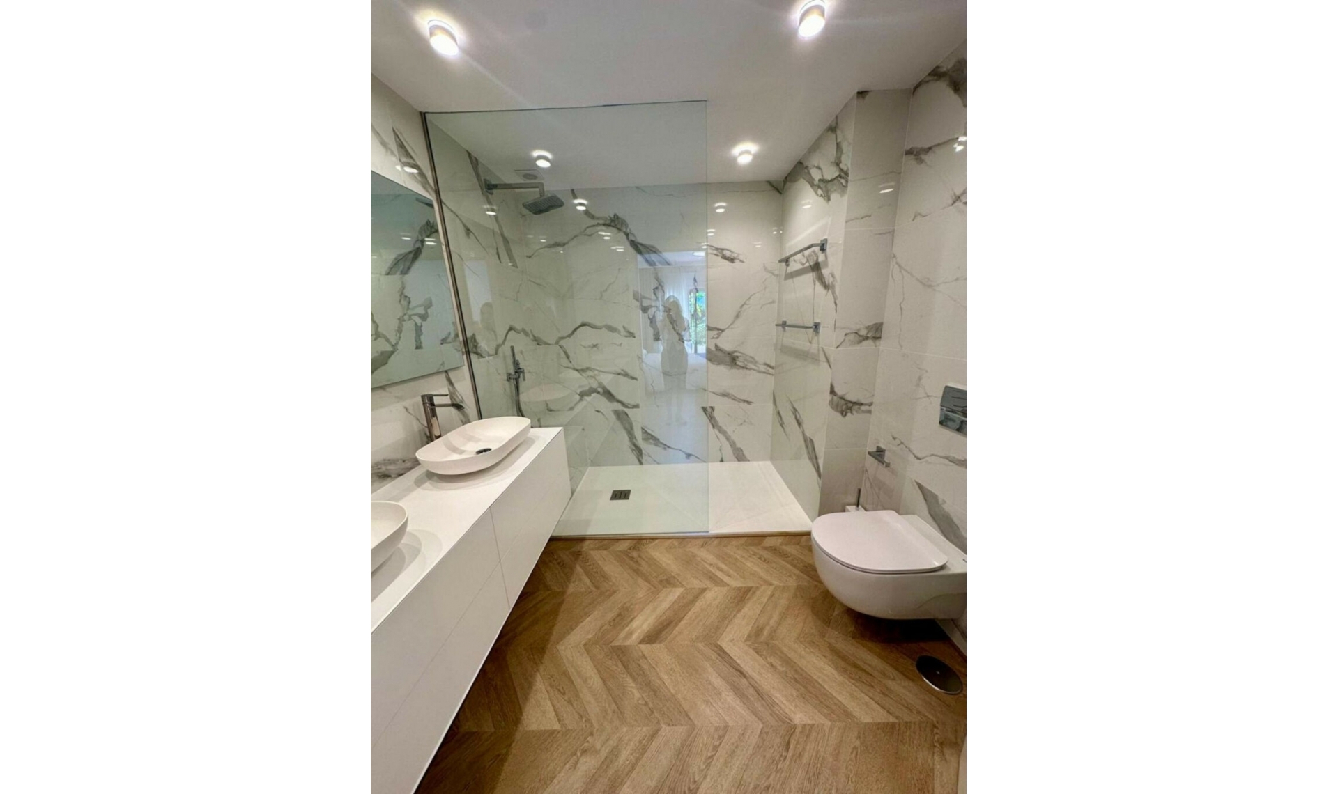 Další prodej - Apartment -
Estepona