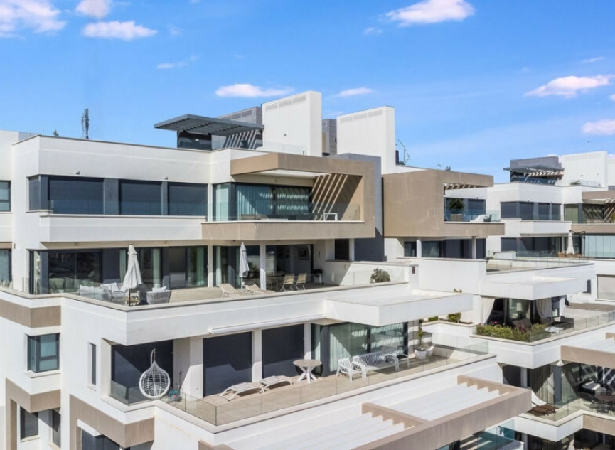 Další prodej - Apartment -
Estepona