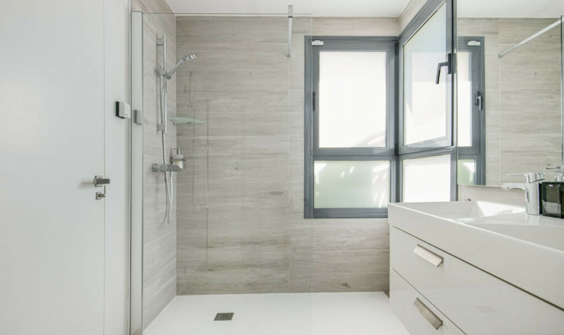 Další prodej - Apartment -
Estepona