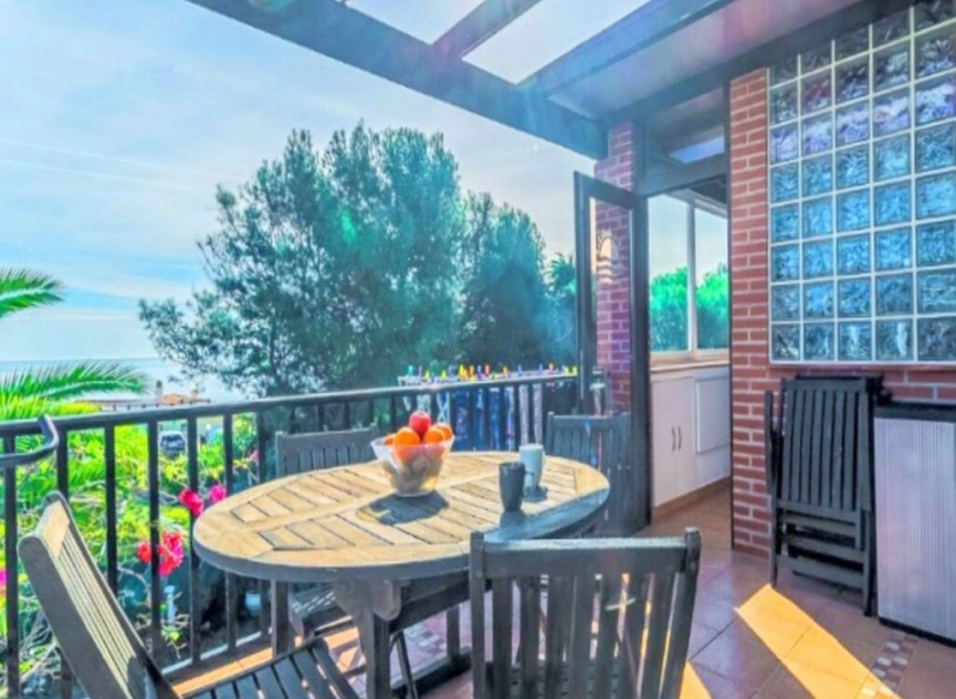 Další prodej - Apartment -
Estepona