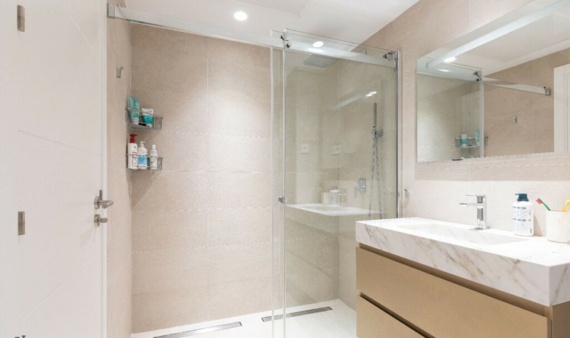 Další prodej - Apartment -
Estepona