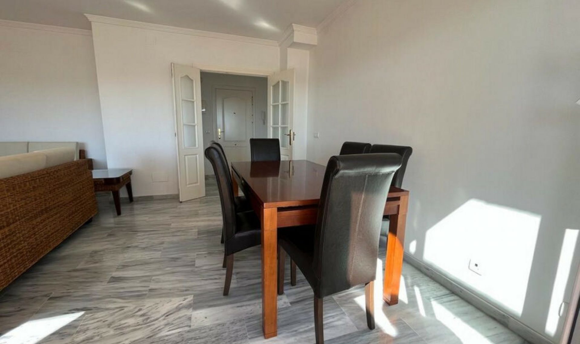 Další prodej - Apartment -
Estepona