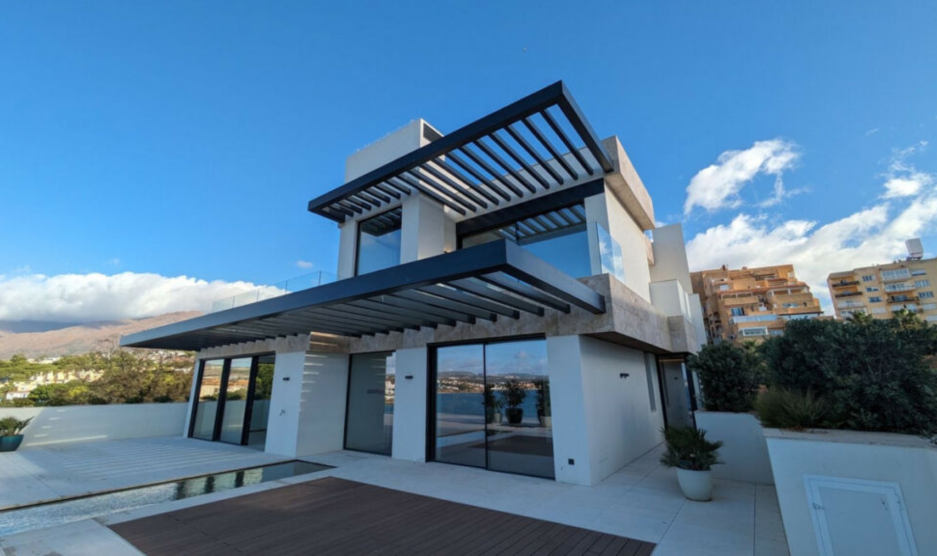 Další prodej - Apartment -
Estepona