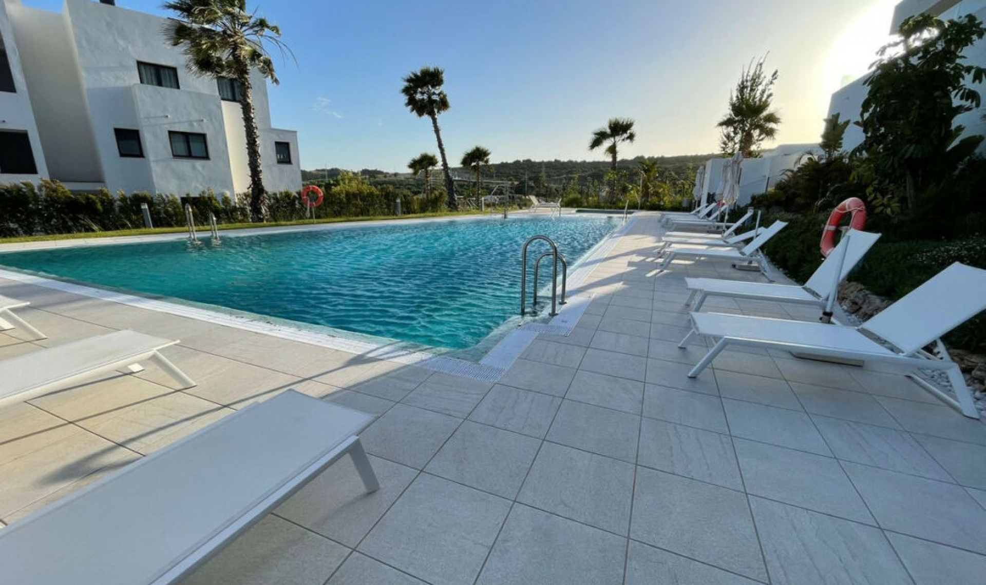 Další prodej - Apartment -
Estepona