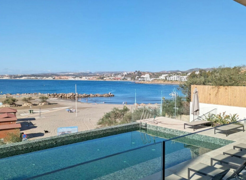 Další prodej - Apartment -
Estepona