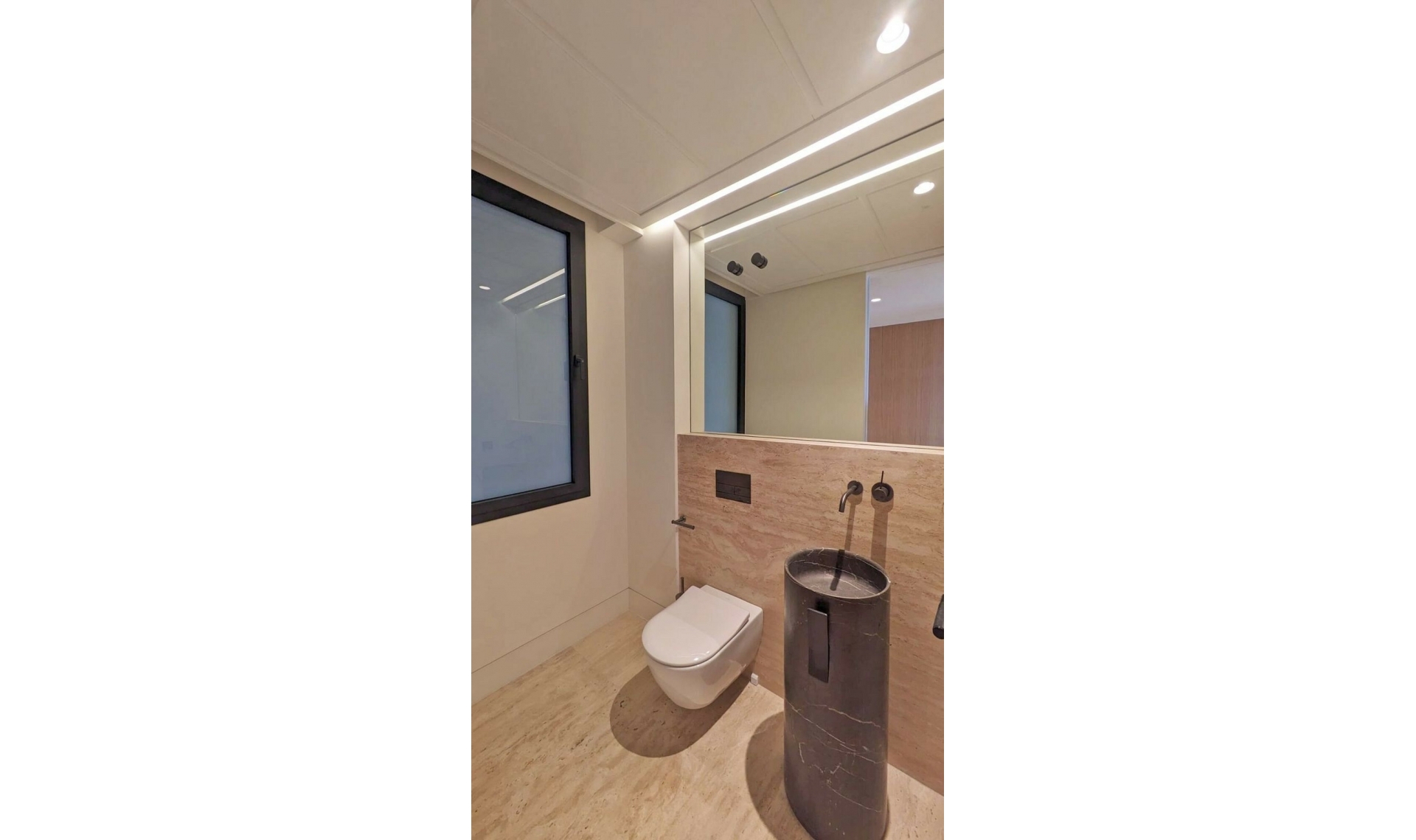 Další prodej - Apartment -
Estepona