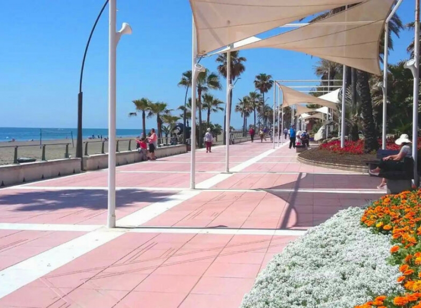 Další prodej - Apartment -
Estepona