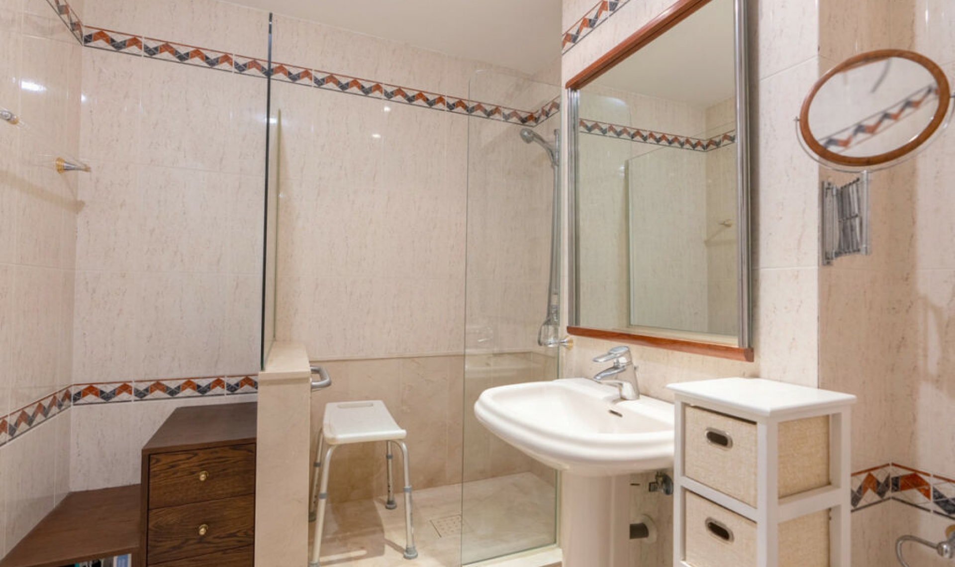 Další prodej - Apartment -
Estepona