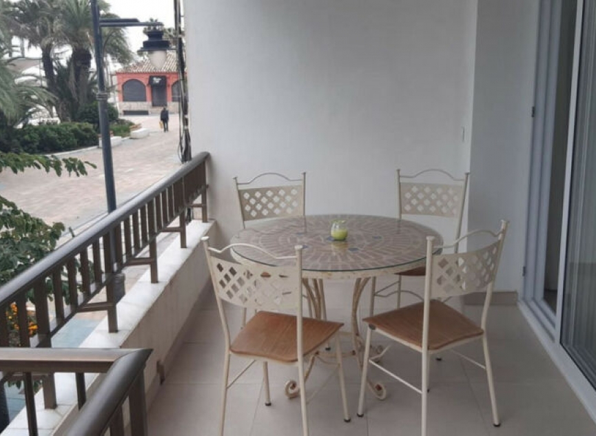 Další prodej - Apartment -
Estepona