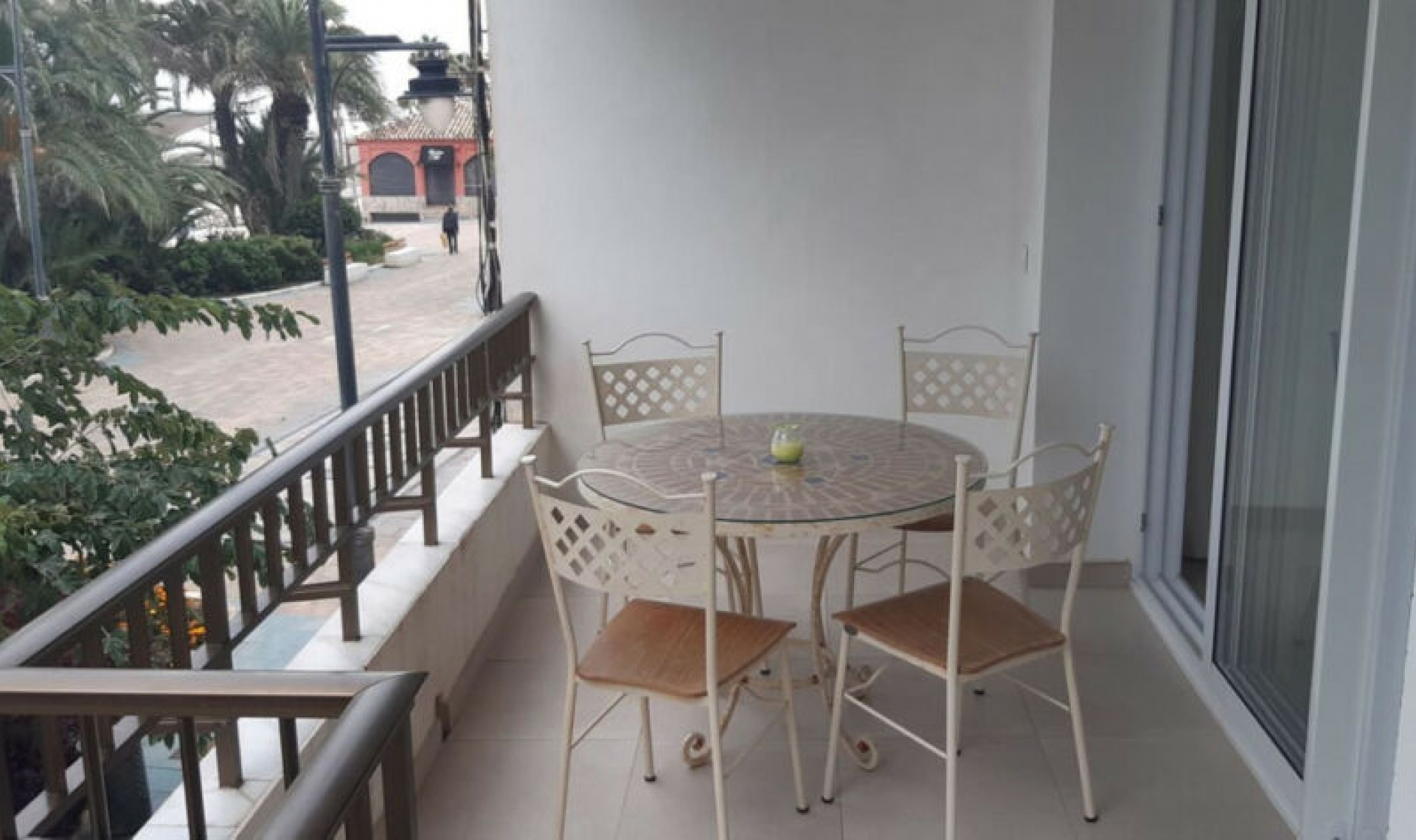 Další prodej - Apartment -
Estepona