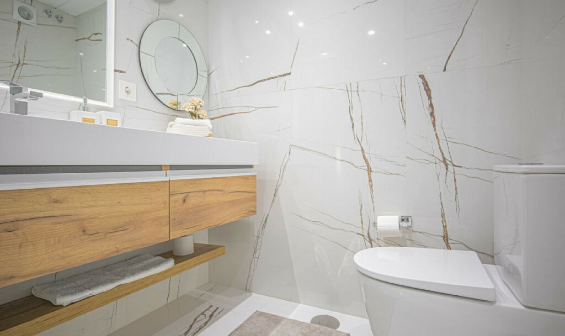 Další prodej - Apartment -
Estepona