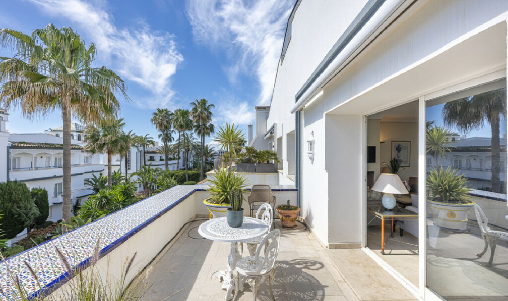 Další prodej - Apartment -
Estepona