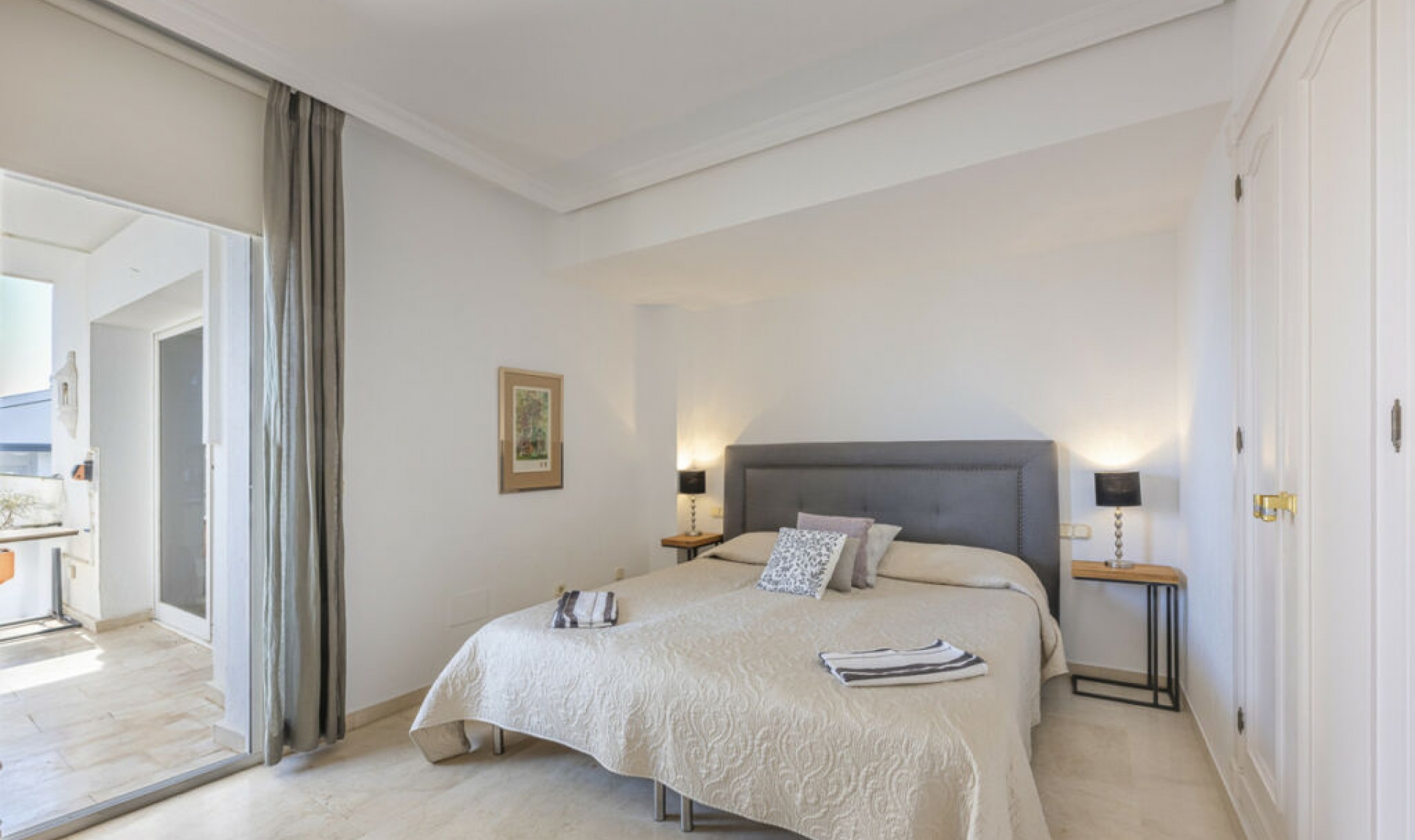 Další prodej - Apartment -
Estepona