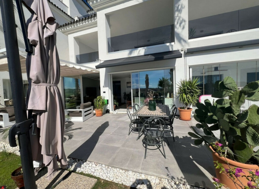 Další prodej - Apartment -
Estepona