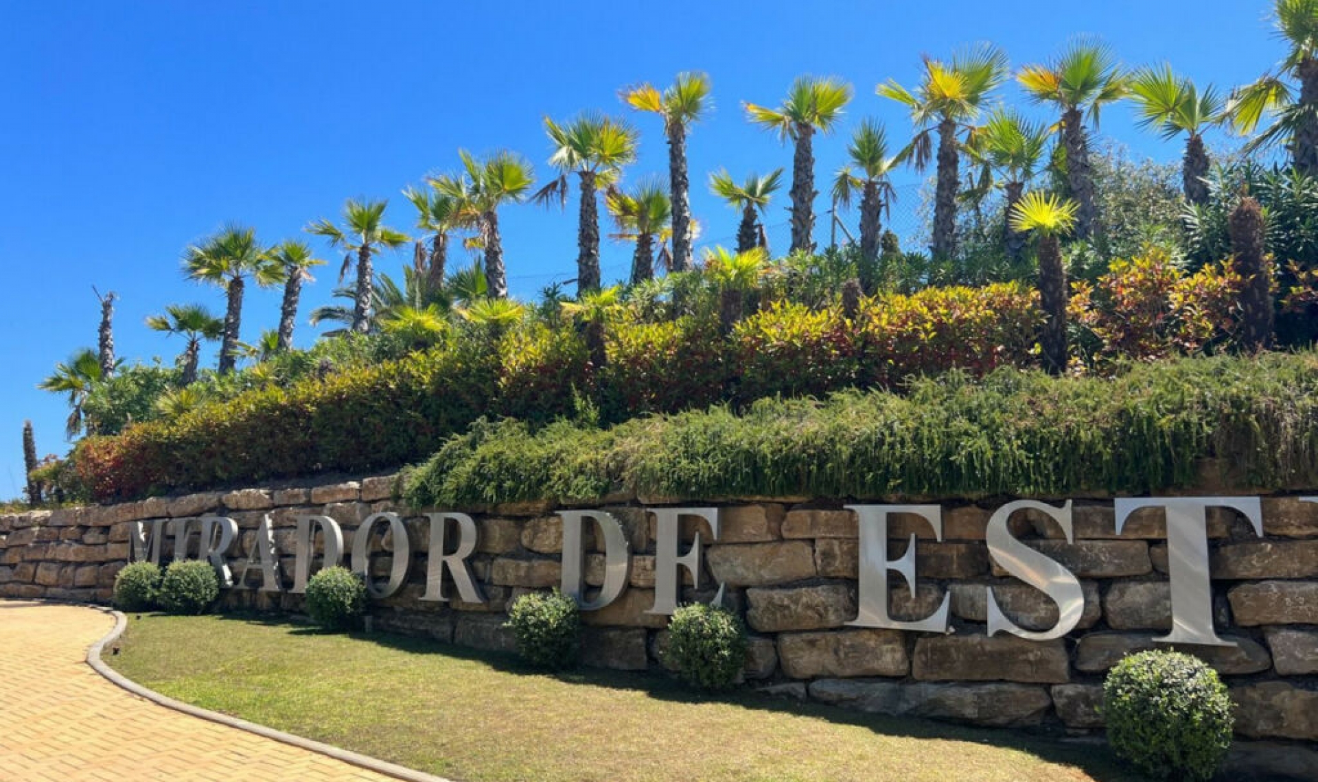 Další prodej - Apartment -
Estepona