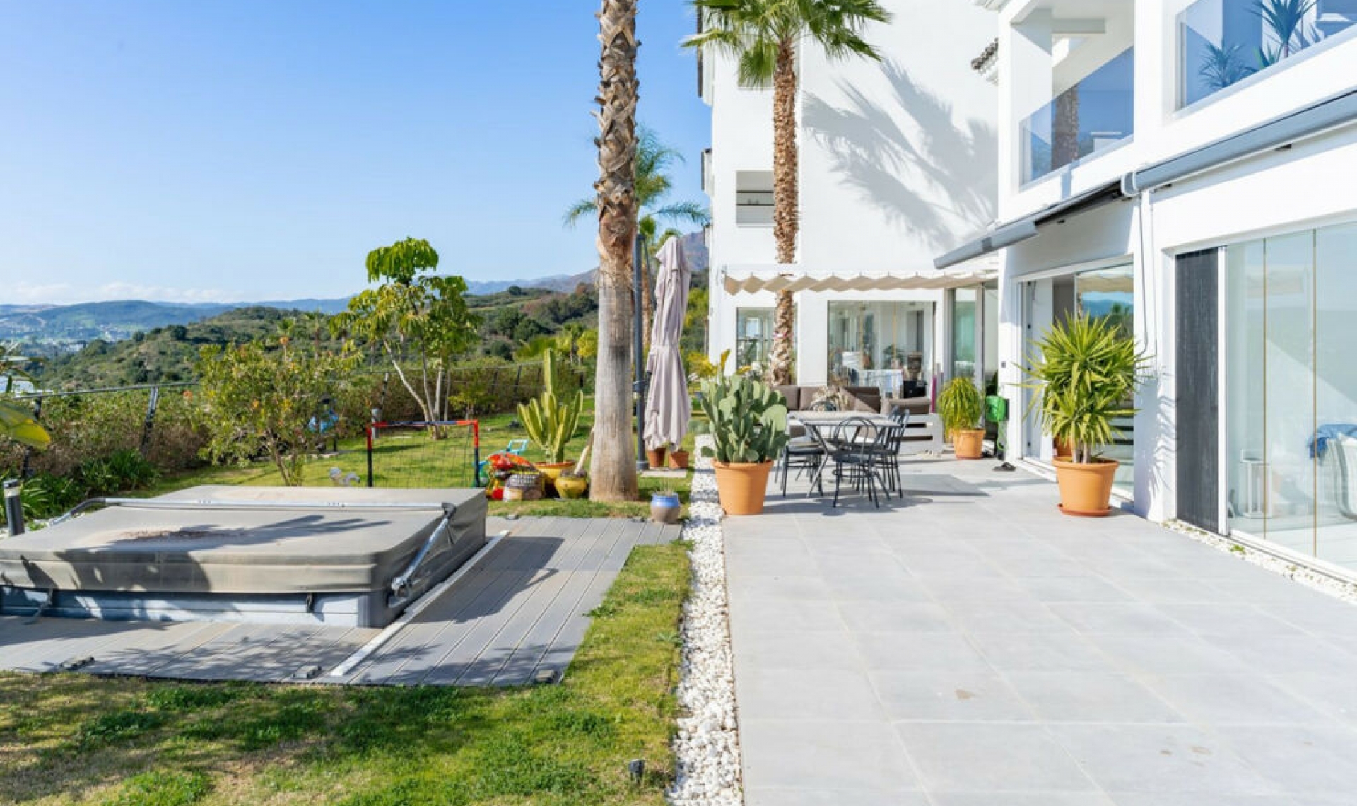 Další prodej - Apartment -
Estepona