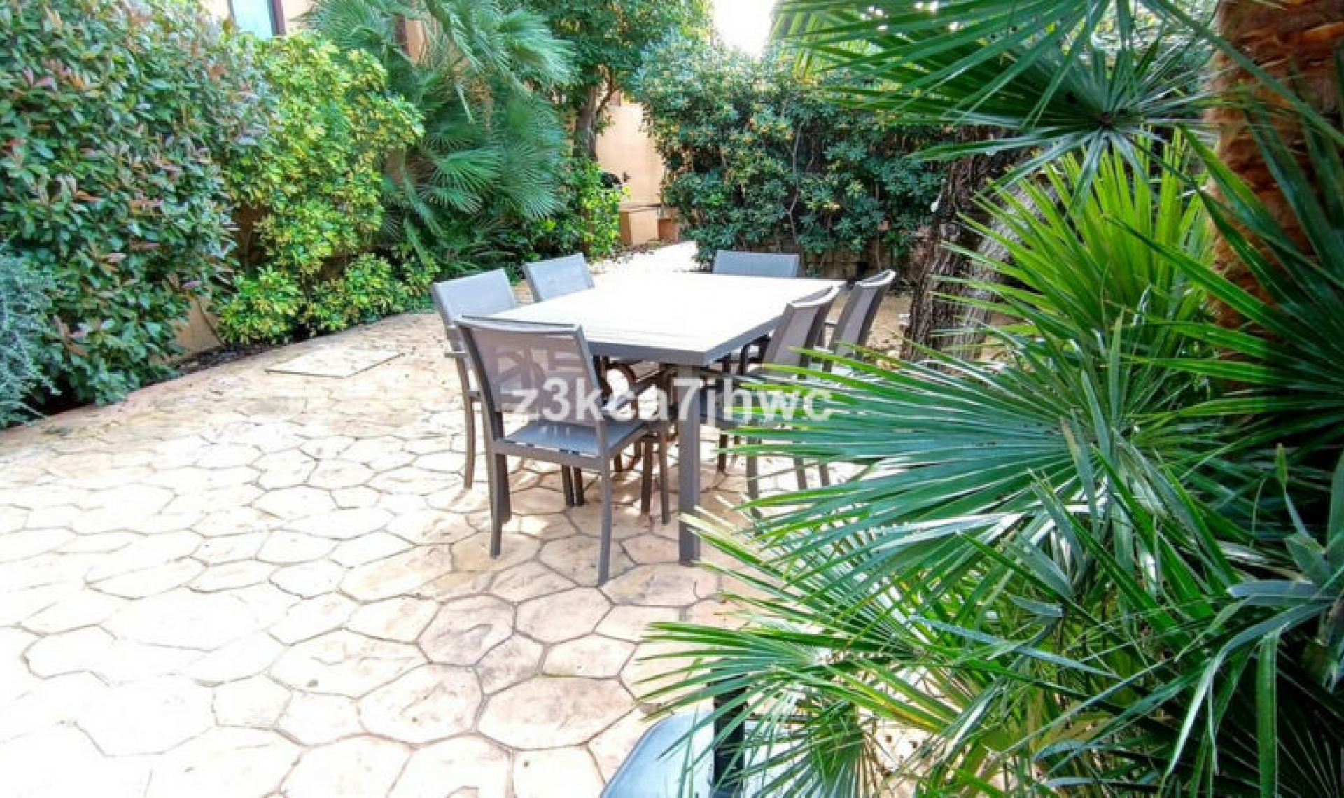 Další prodej - Apartment -
Estepona