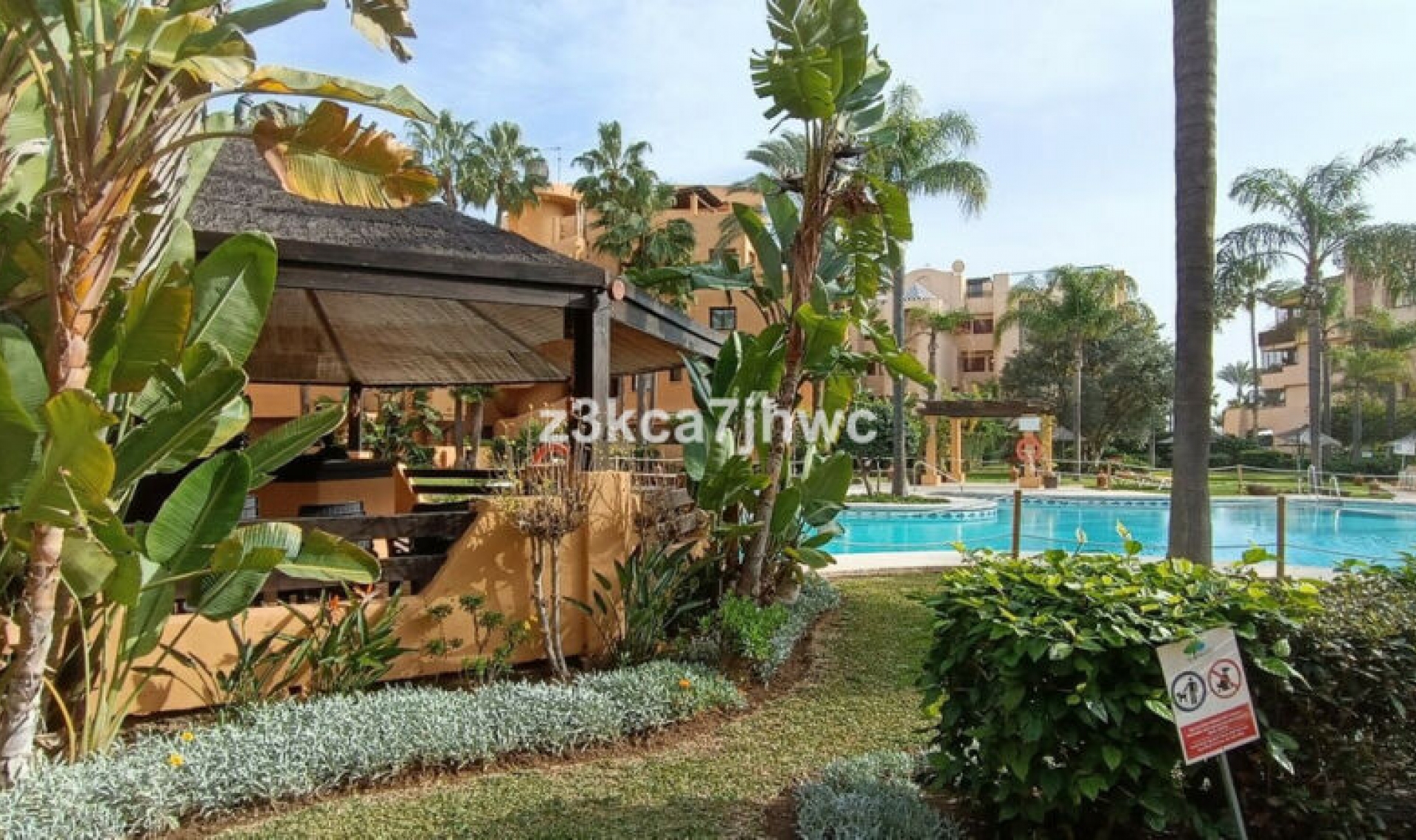 Další prodej - Apartment -
Estepona