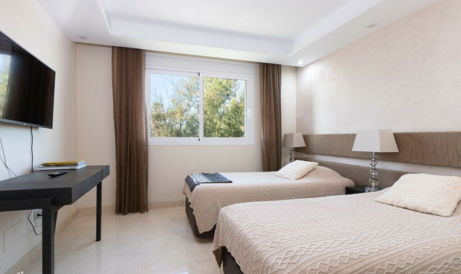 Další prodej - Apartment -
Estepona